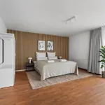 100Sqm Luxury Apt In Prime Location Near Ku\'Damm